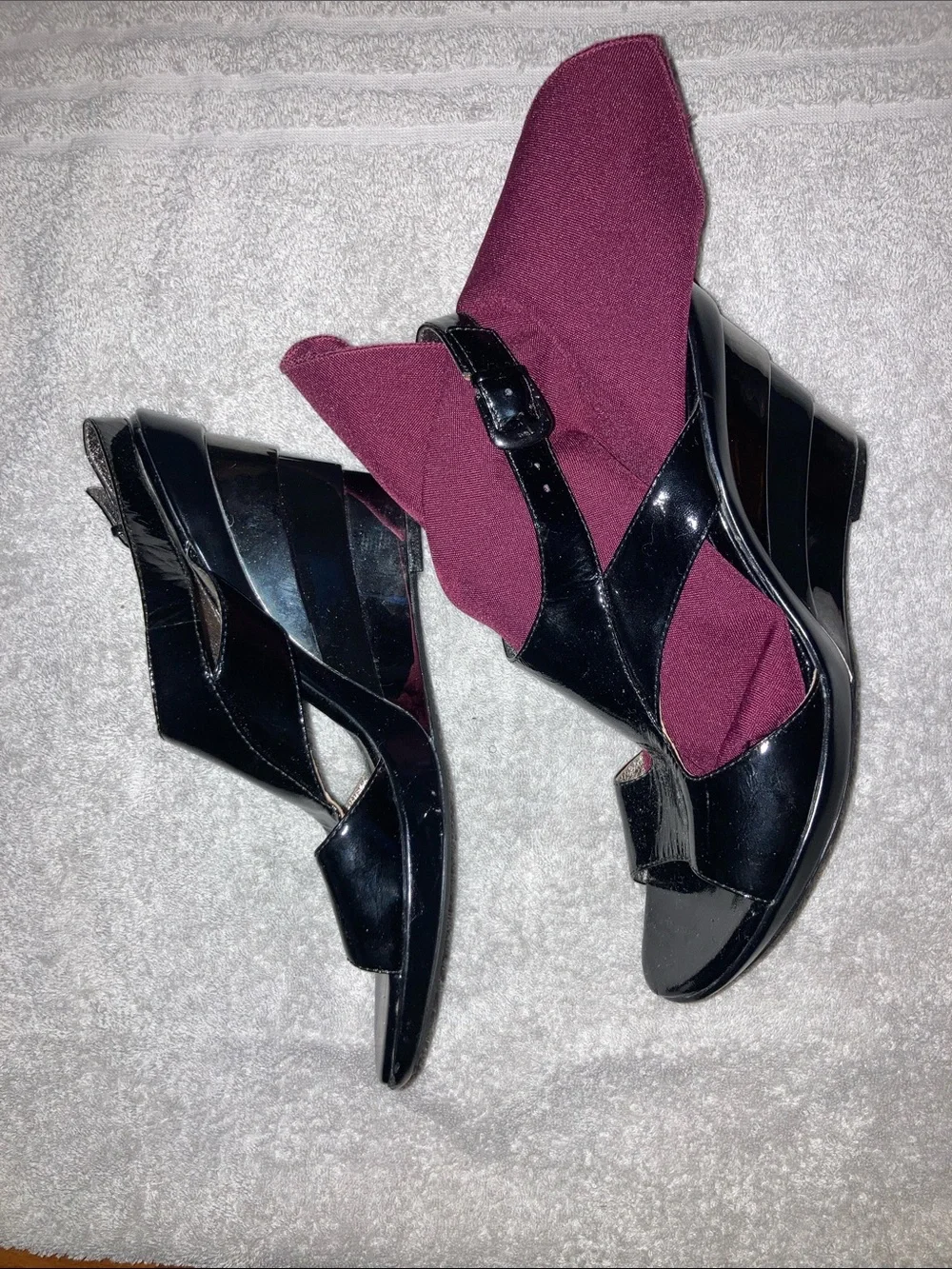 Sofft Black Patent Open-Toe Slingback Wedge Heels
